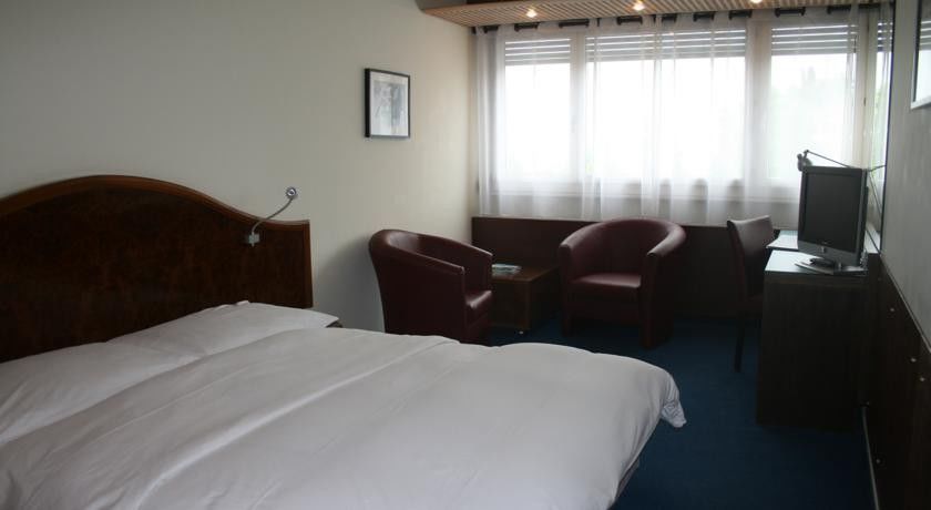 Hostellerie De La Vendee Lancy Buitenkant foto