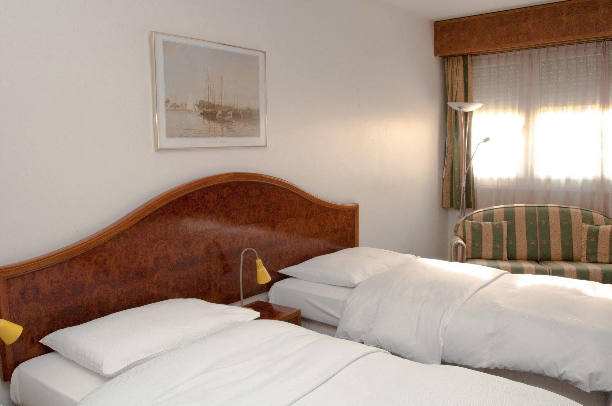 Hostellerie De La Vendee Lancy Buitenkant foto