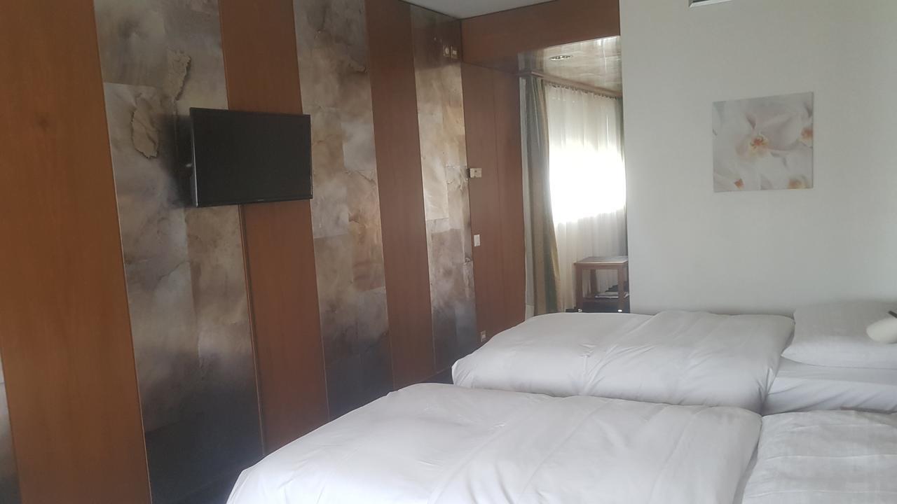 Hostellerie De La Vendee Lancy Buitenkant foto